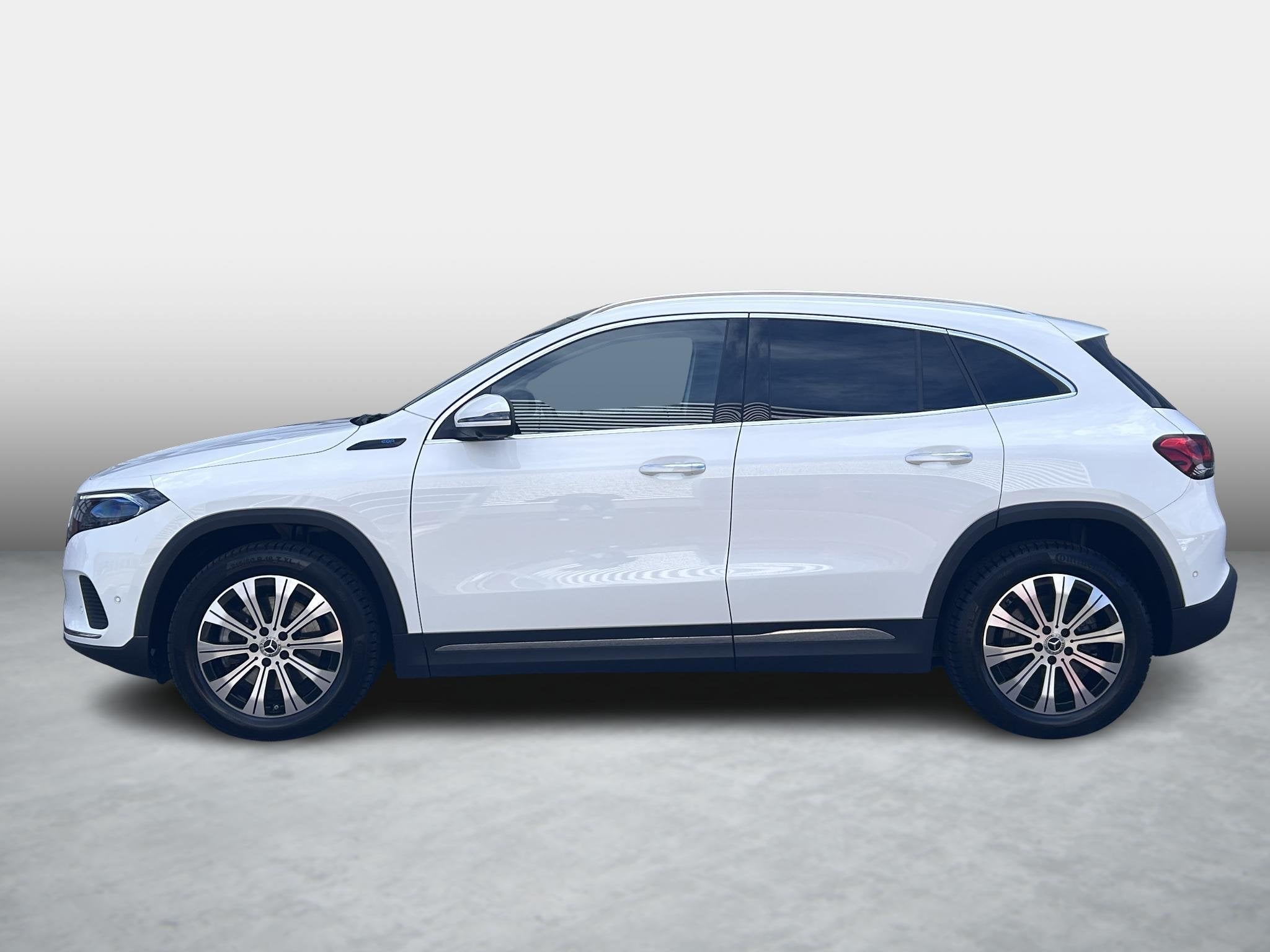 Mercedes-Benz EQA 250 67 kWh | Panoramadak | Trekhaak | Stoe, Auto's, Gebruikt, 190 pk, Leder en Stof, Wit