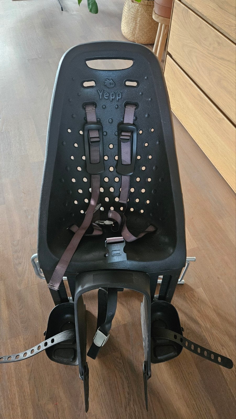 Yepp Fietsstoeltje Achterzitje Zwart, Achterzitje, Yepp, Ophalen of Verzenden, 9 t/m 36 kg