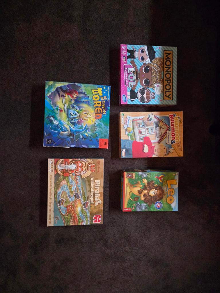 Diverse bordspellen: Monopoly, Buurman & Buurman, Piraña, Vijf spelers of meer, Ophalen, Gebruikt