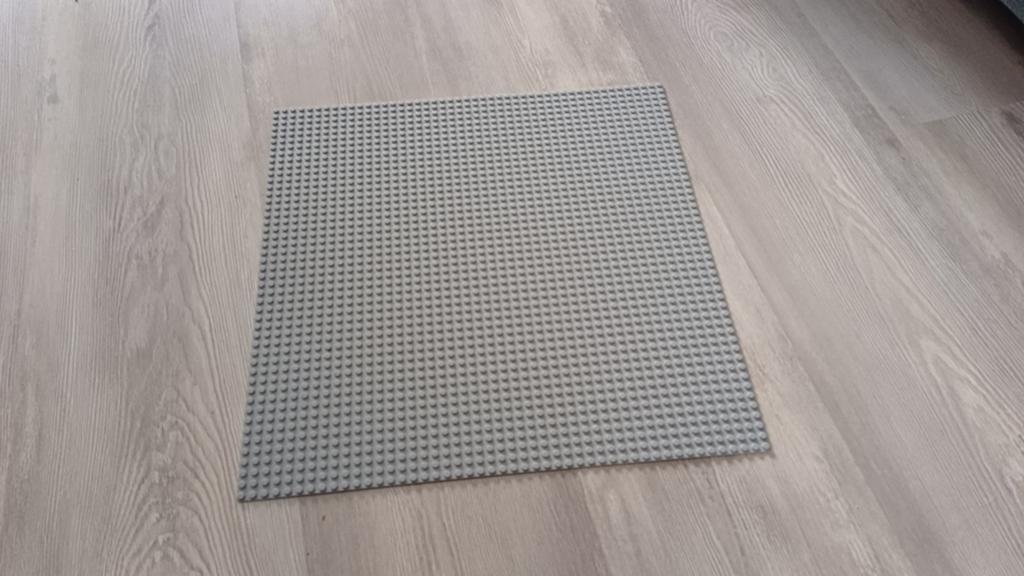 Lego bouwplaat grijs, Ophalen