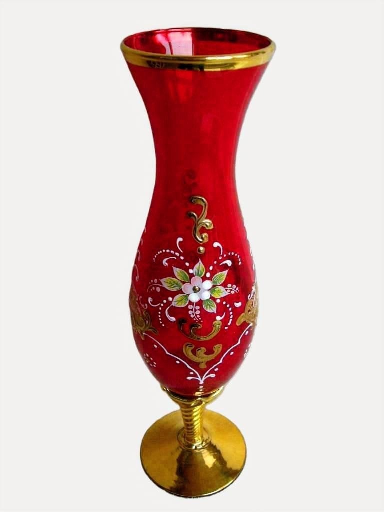 Victoriaanse Tsjechische Robijnrode knop vaas., Ophalen