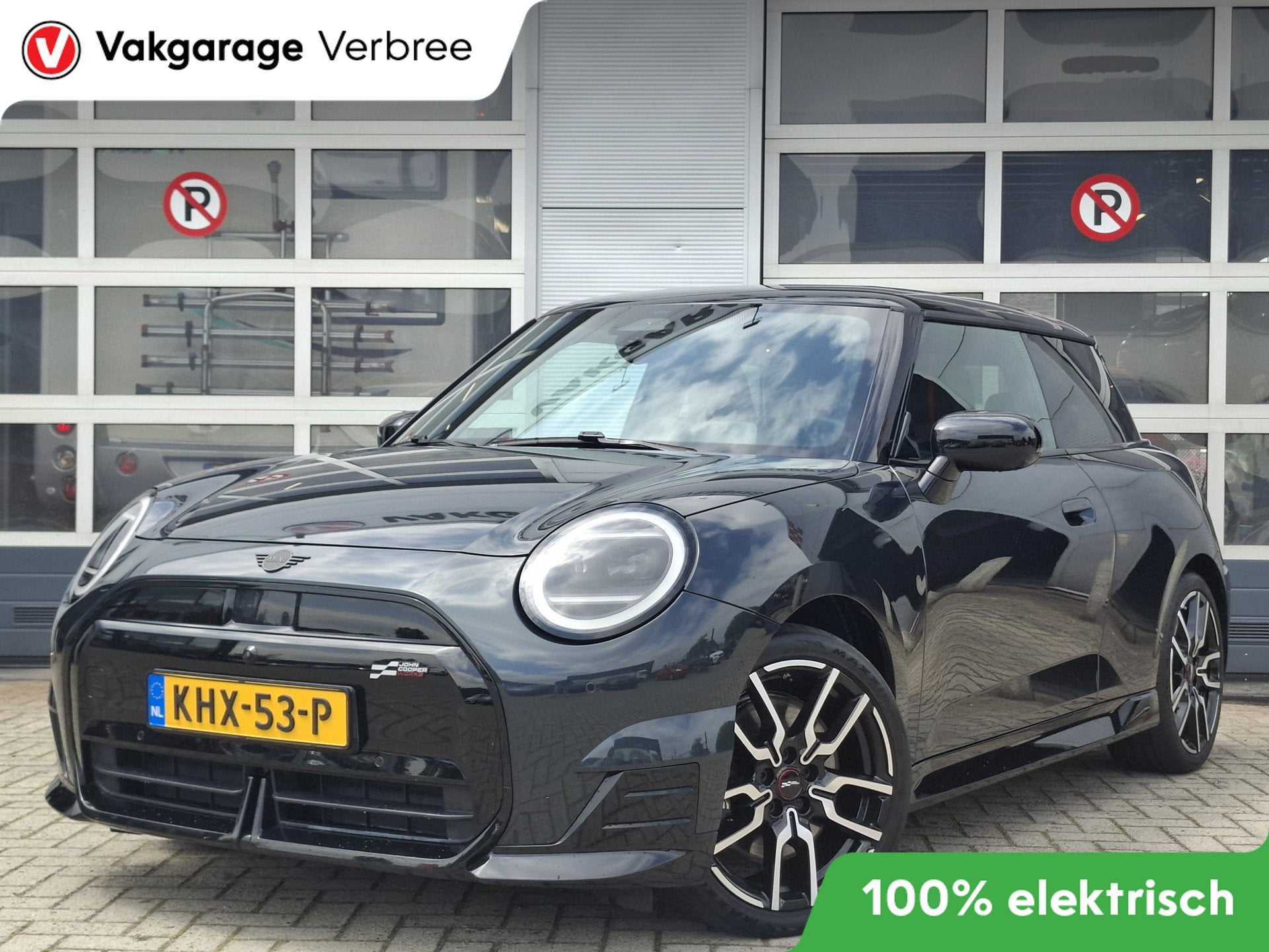 MINI 3-deurs Cooper SE John Cooper Works 54.2 kWh | XL Trim, 12 maanden, Gebruikt, Zwart, 4 stoelen
