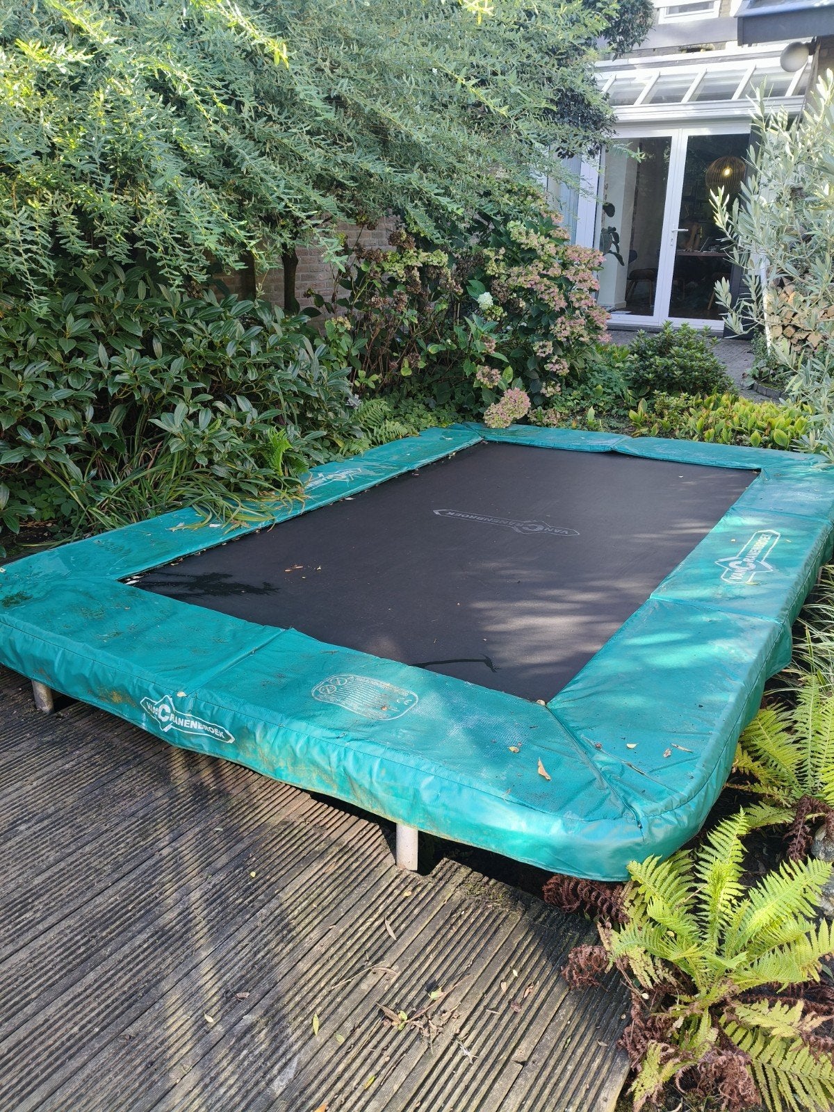 Trampoline van Cranenbroek, Ophalen