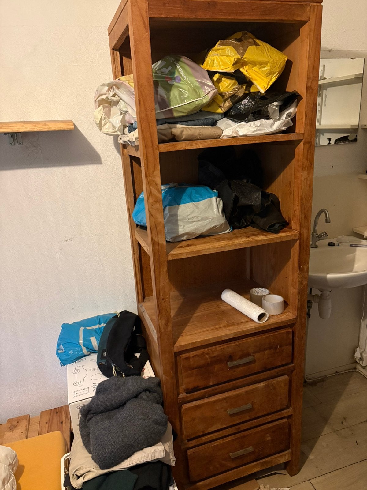 Nog goede kast van teak, Ophalen, Gebruikt, 25 tot 50 cm, 200 cm of meer