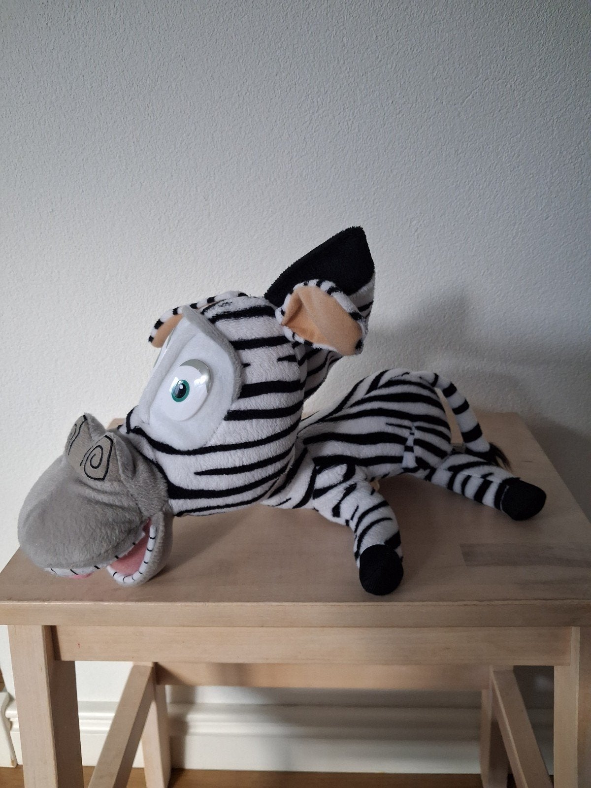 Knuffel Madagascar Marty de Zebra 28cm Dreamworks Big Headz, Ophalen of Verzenden, Overige typen
