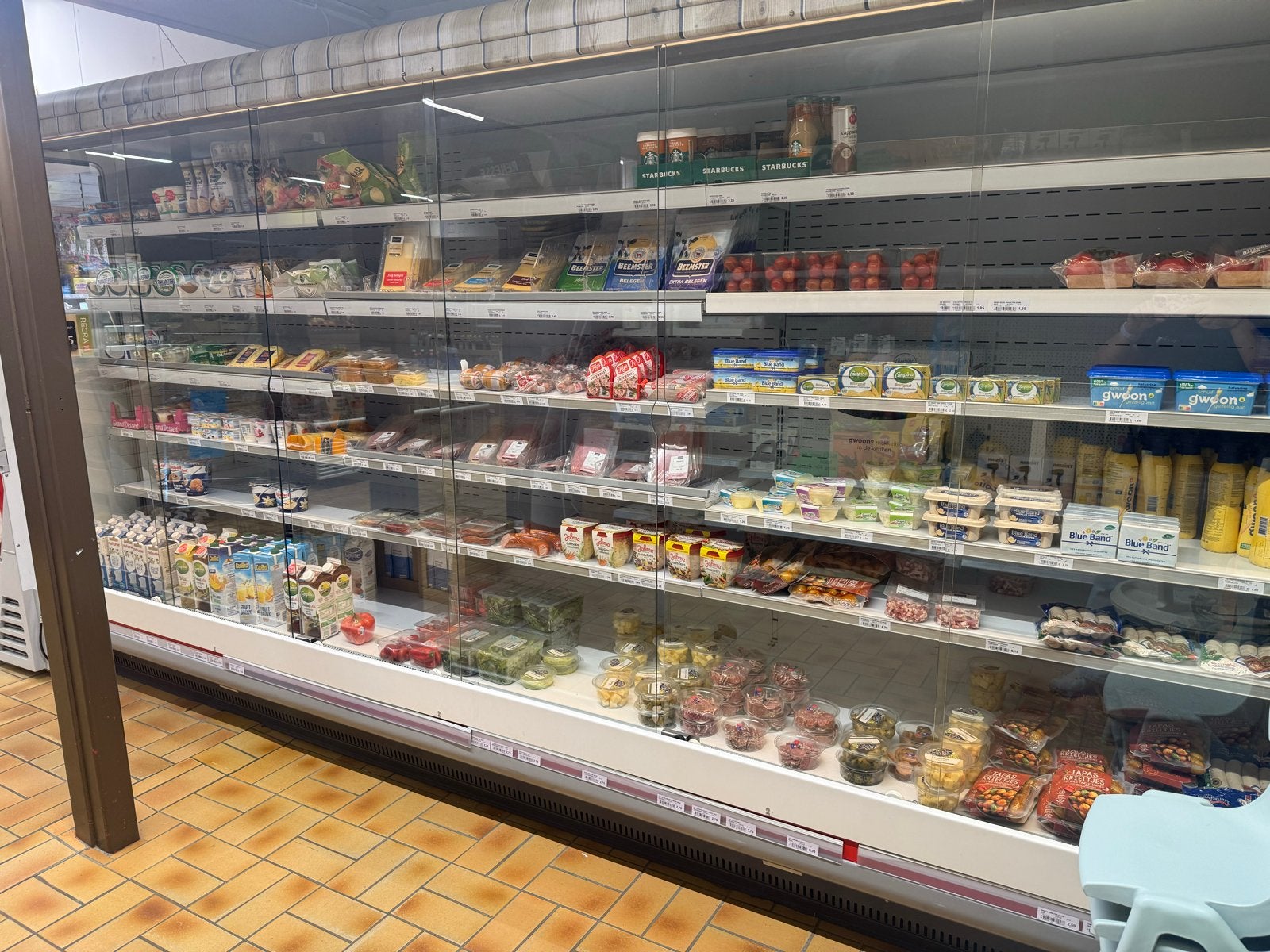 Nette wandkoeling voor supermarkt of winkel, Ophalen