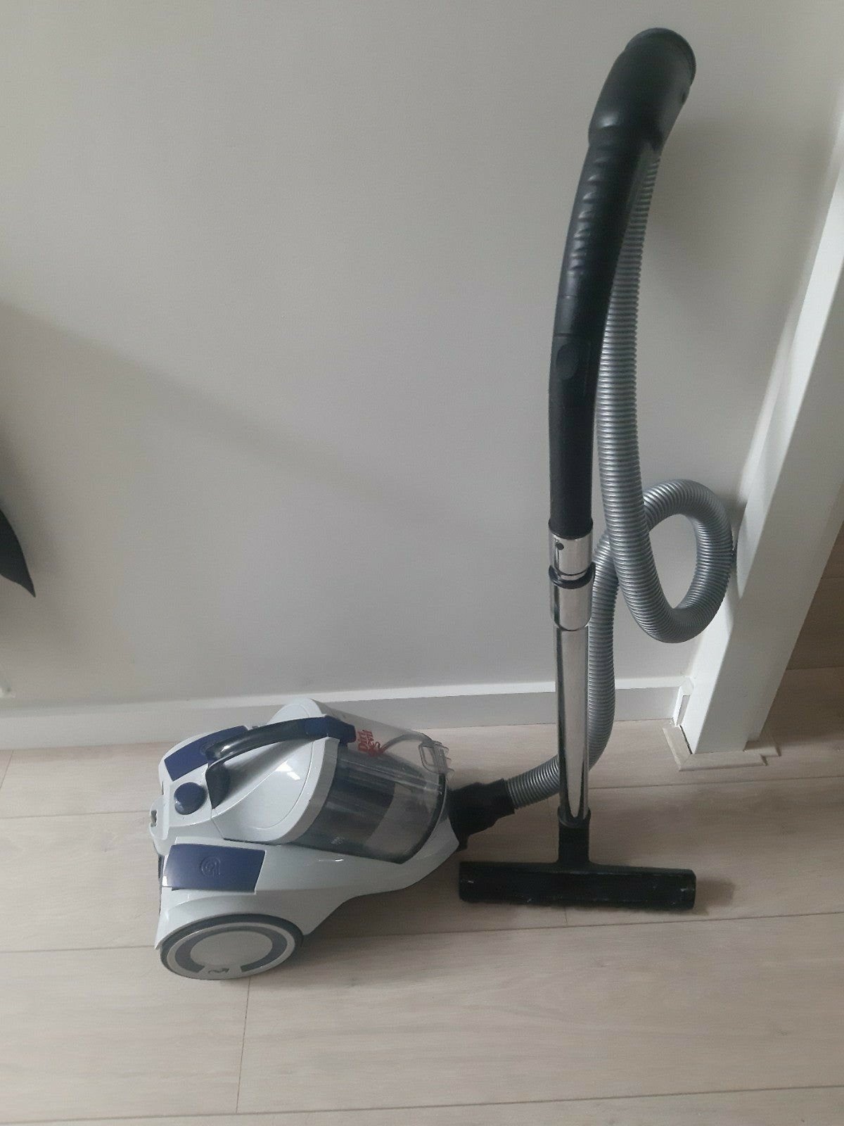 Stofzuiger in goede staat geen zak nodig
Werkt nog goed€15, Witgoed en Apparatuur, Stofzuigers, Ophalen of Verzenden, Nieuw