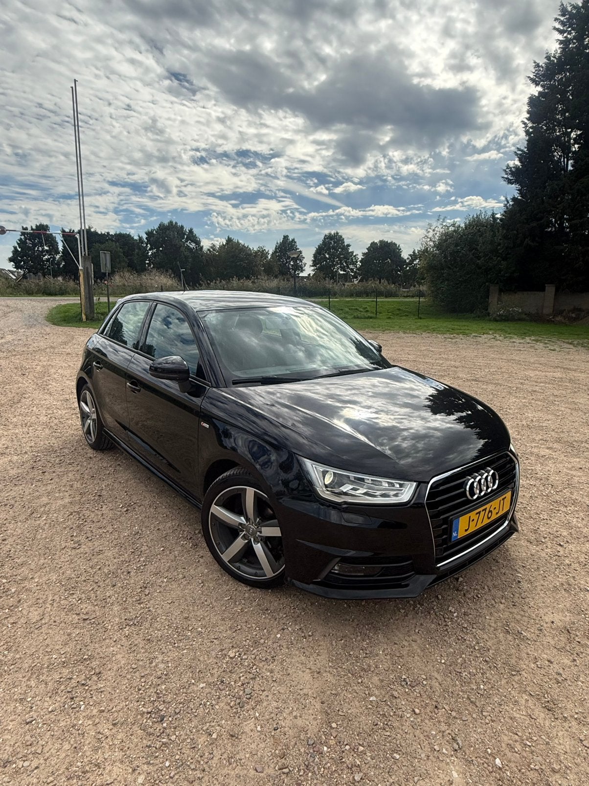 Audi A1 1.0 Tfsi 2016 Zwart S-Line Ultra, Auto's, Audi, Voorwielaandrijving, Euro 5, Zwart, 95 pk