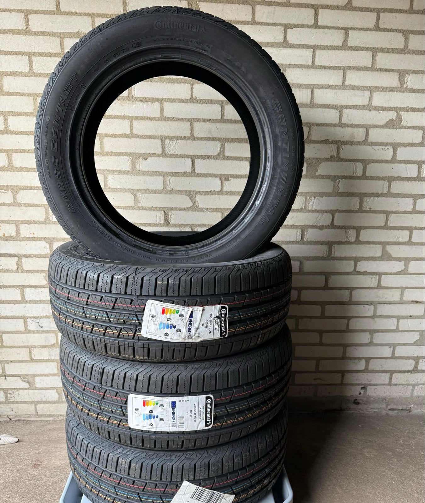 NIEUW! 235/55 R19 105W XL CONTINENTAL CROSSCONTACT LX SPORT, Nieuw, 235 mm, Band(en), Personenwagen
