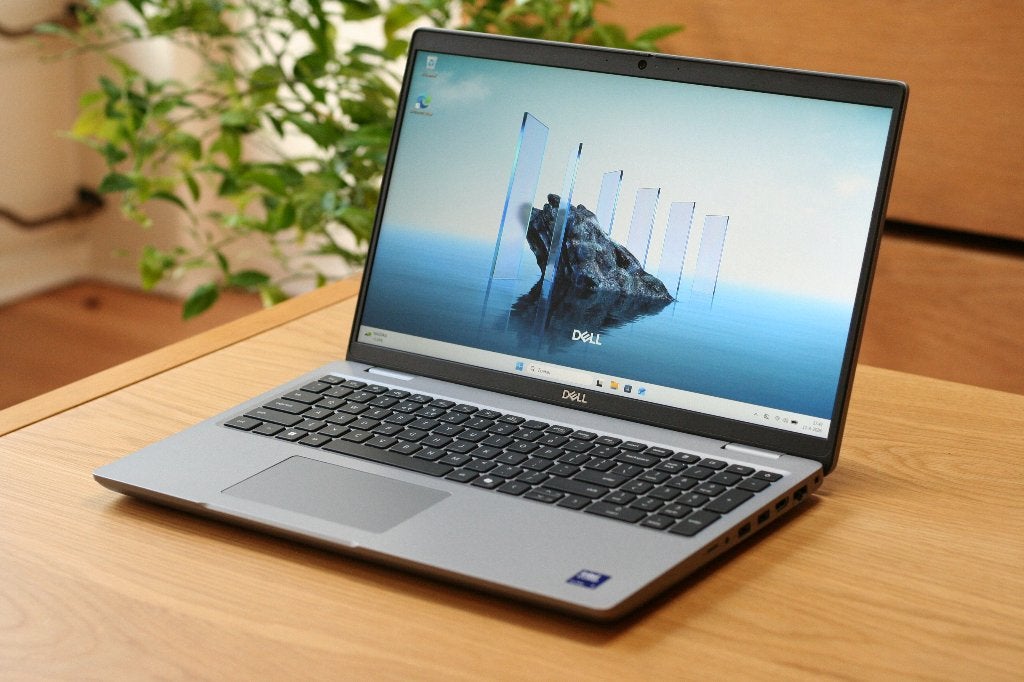 NIEUW: Dell Precision 3591, Core Ultra 7 165H, 32GB RAM, RTX, Computers en Software, Met videokaart, Nieuw, Dell, SSD