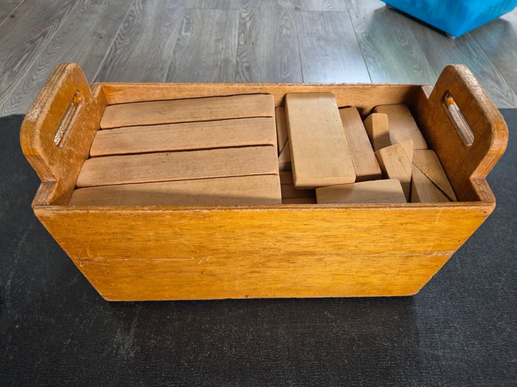 Houten bouwblokken in kist, Ophalen, Gebruikt, Overige typen