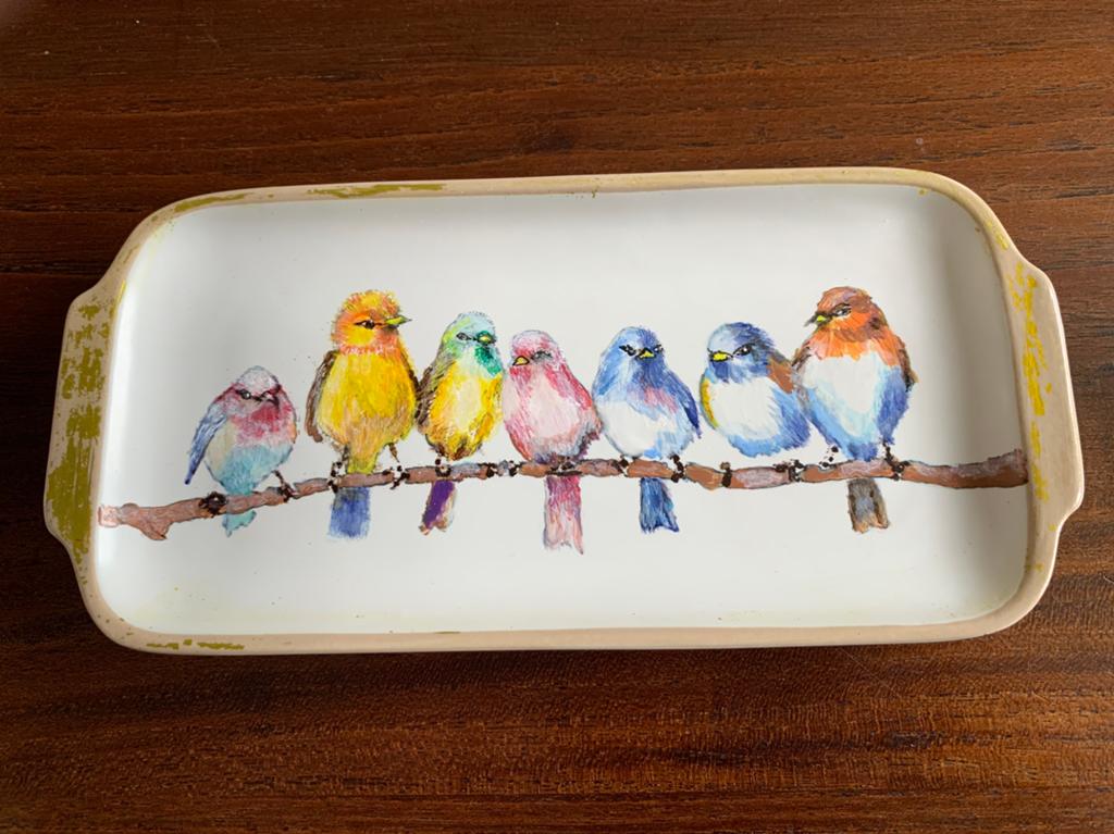 Decoratieve schaal met kleurrijke vogels, Porselein of Keramiek, Schaal, Ophalen of Verzenden, Zo goed als nieuw