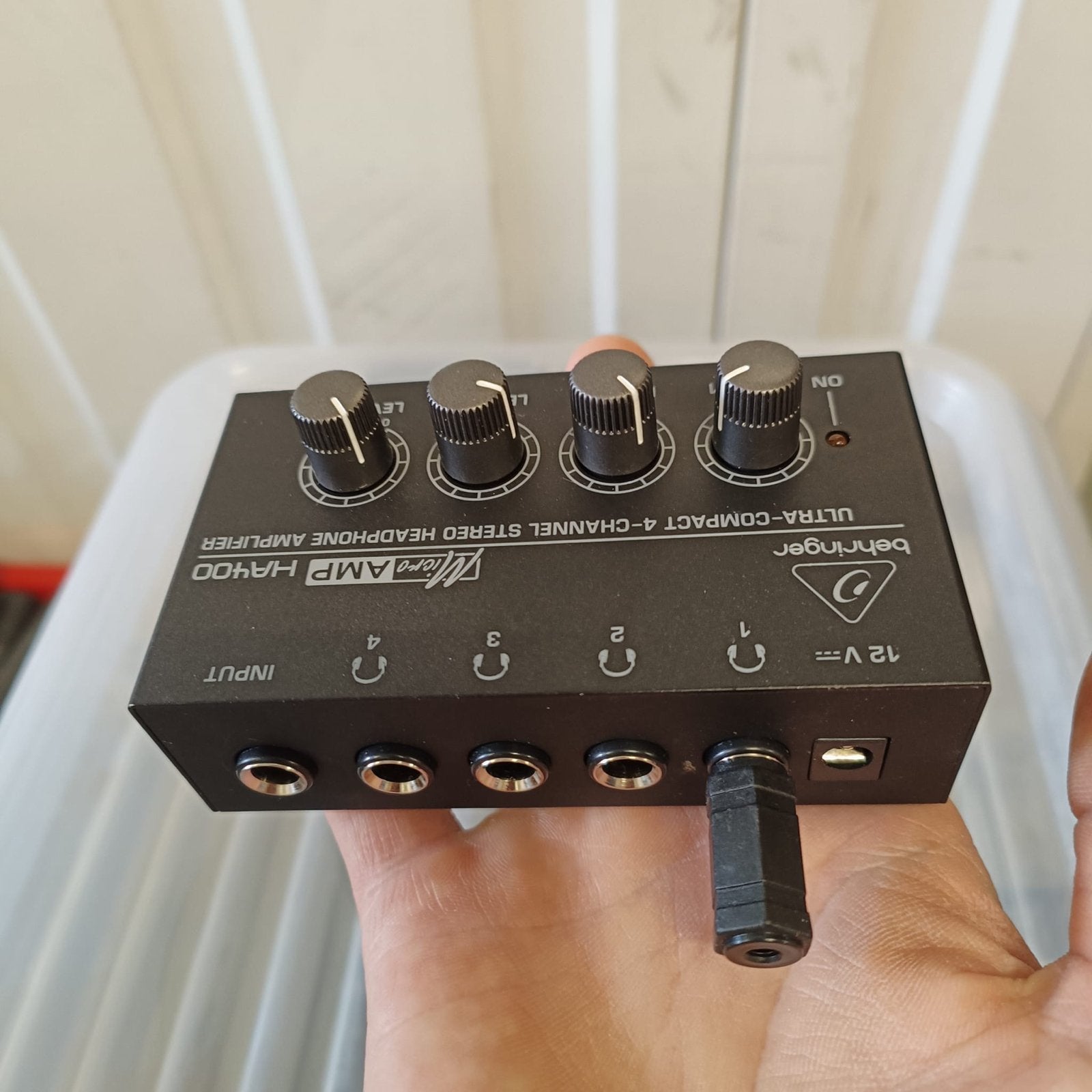 Behringer MicroAMP HA400 Hoofdtelefoonversterker, Overige merken, Ophalen of Verzenden, Zo goed als nieuw, Minder dan 60 watt