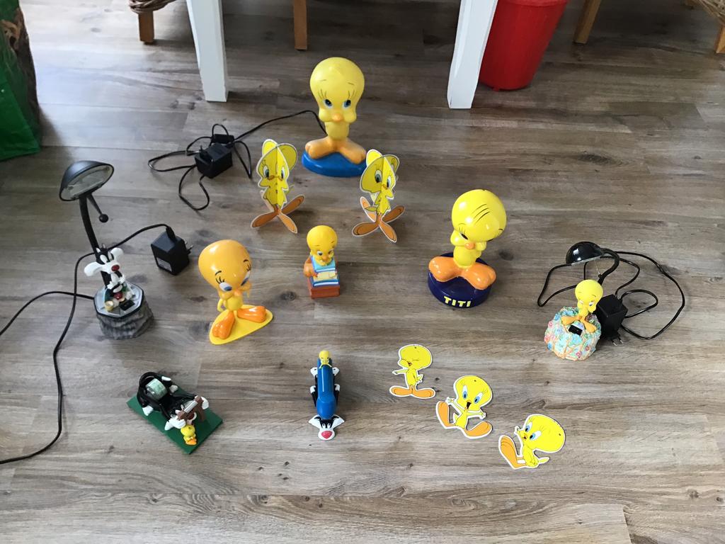 Van alles van Tweety , lampjes perforrator nietmachine ., Ophalen of Verzenden, Beeldje of Figuurtje