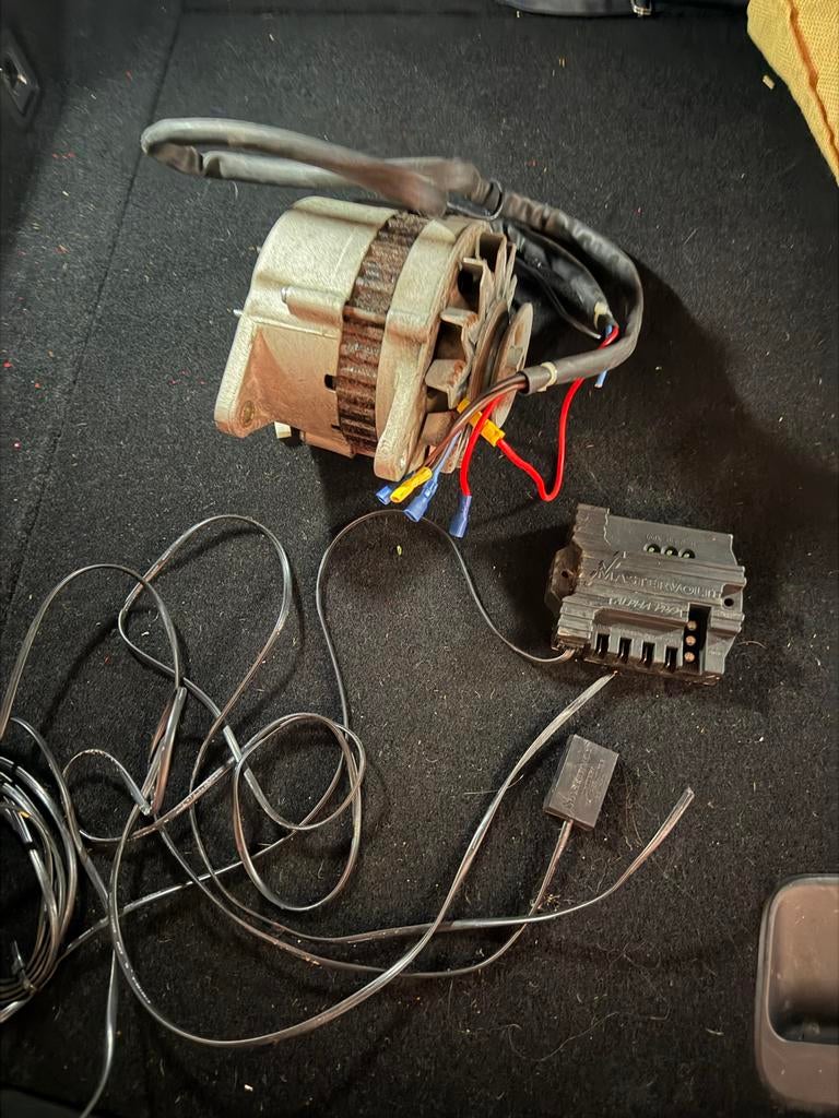 Dynamo mastervolt, Ophalen of Verzenden, Gebruikt, Motor en Techniek