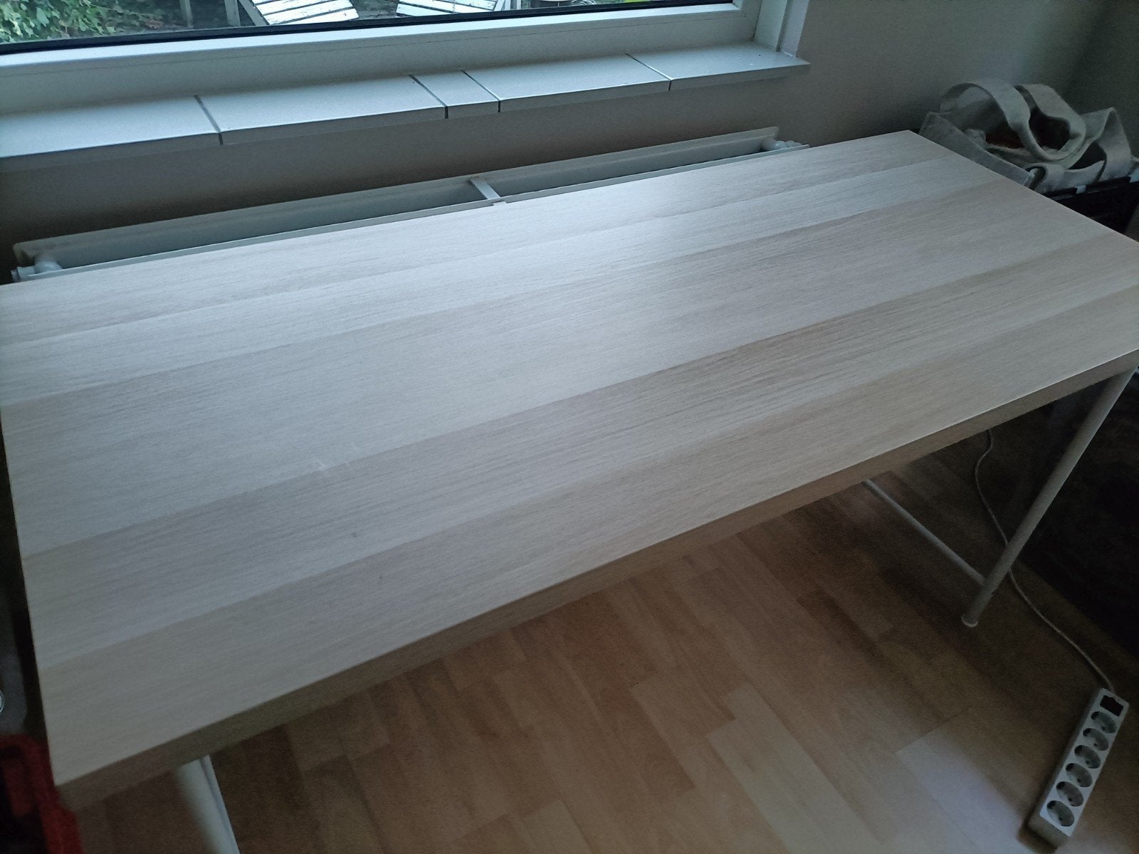 IKEA 140x60 Wit / Houtlook, Huis en Inrichting, Ophalen, Demontabel, Gebruikt, Spaanplaat of MDF