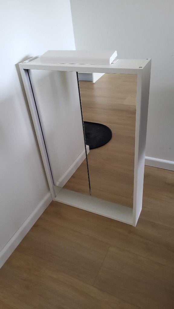 Faxälven Ikea badkamerkast met licht, Ophalen, Met deur(en), Glas, Zo goed als nieuw
