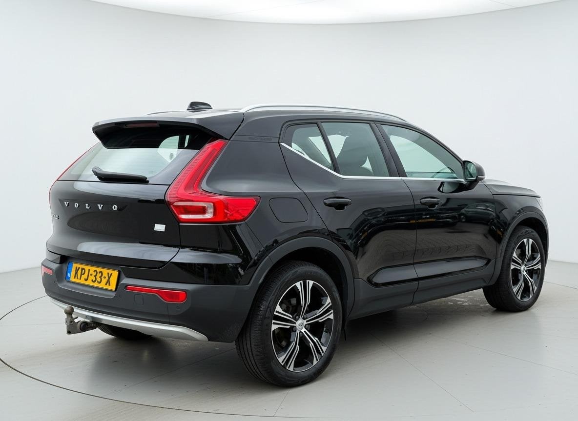Volvo XC40 1.5 T4 Recharge Inscription Expression, Auto's, Stof, Euro 6, 1712 kg, Zwart