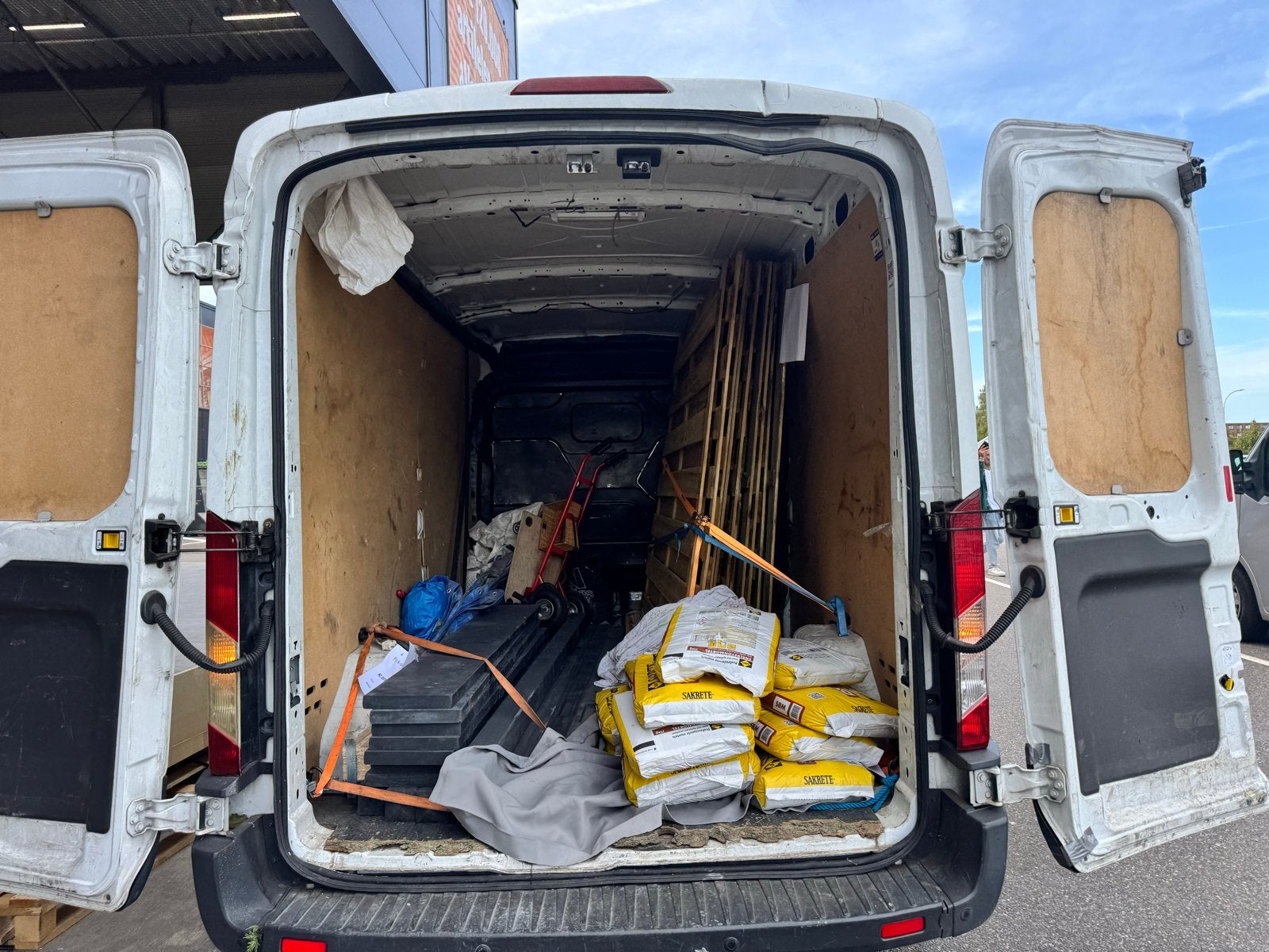 Spoedtransport binnen 60 minuten – indien beschikbaar & B2B