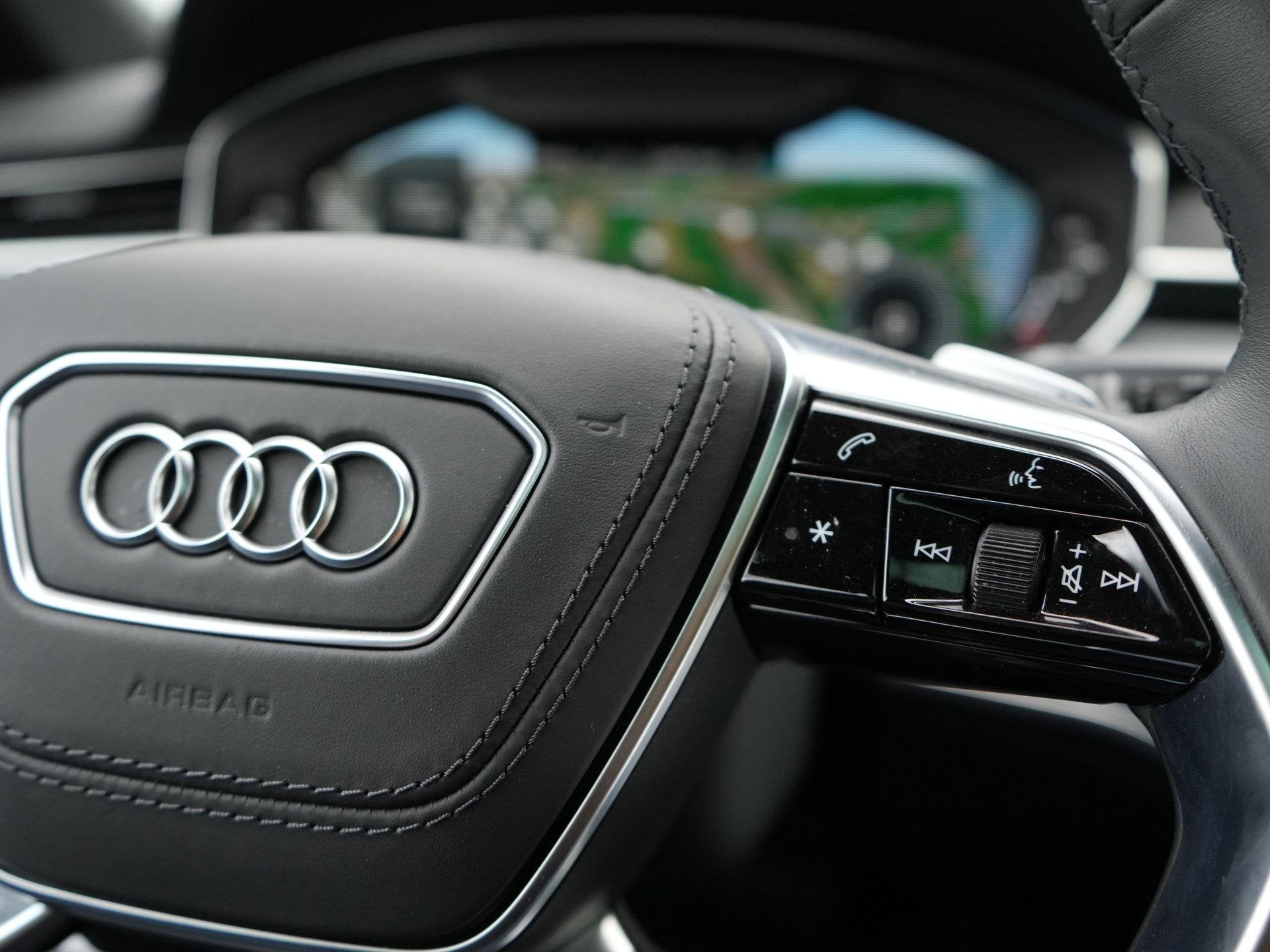 Foto 36 van Audi A8 S-Line 60 TFSI e 462 PK QUATTRO | Vierwielbesturing