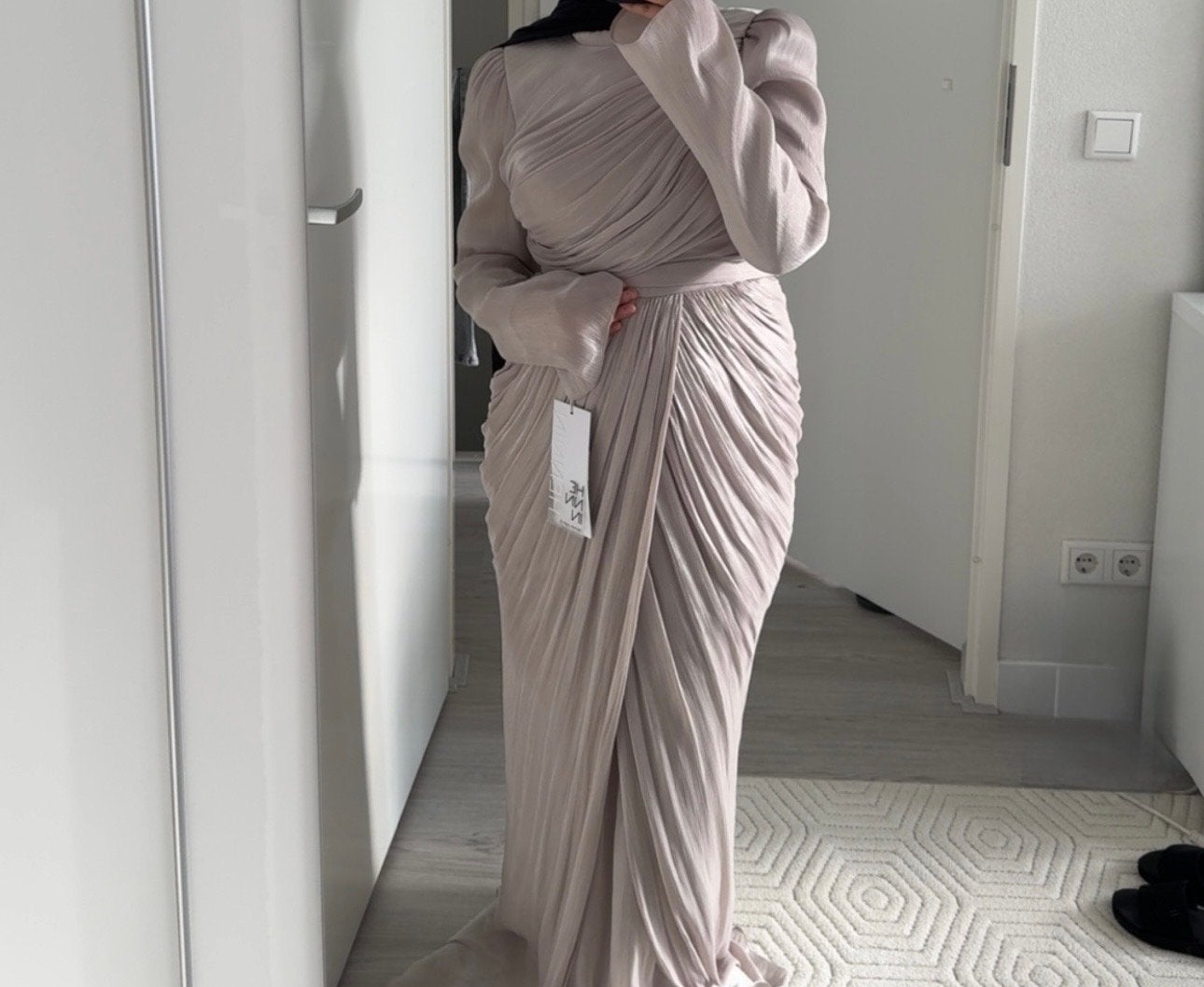 Elegante geplooide galajurk, Maat 38/40 (M), Galajurk, Beige, Nieuw