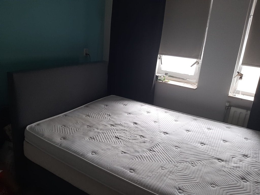 Gratis bed met matras 210x120 cm, Huis en Inrichting, Slaapkamer | Bedden, Ophalen, Gebruikt, 90 cm, Eenpersoons