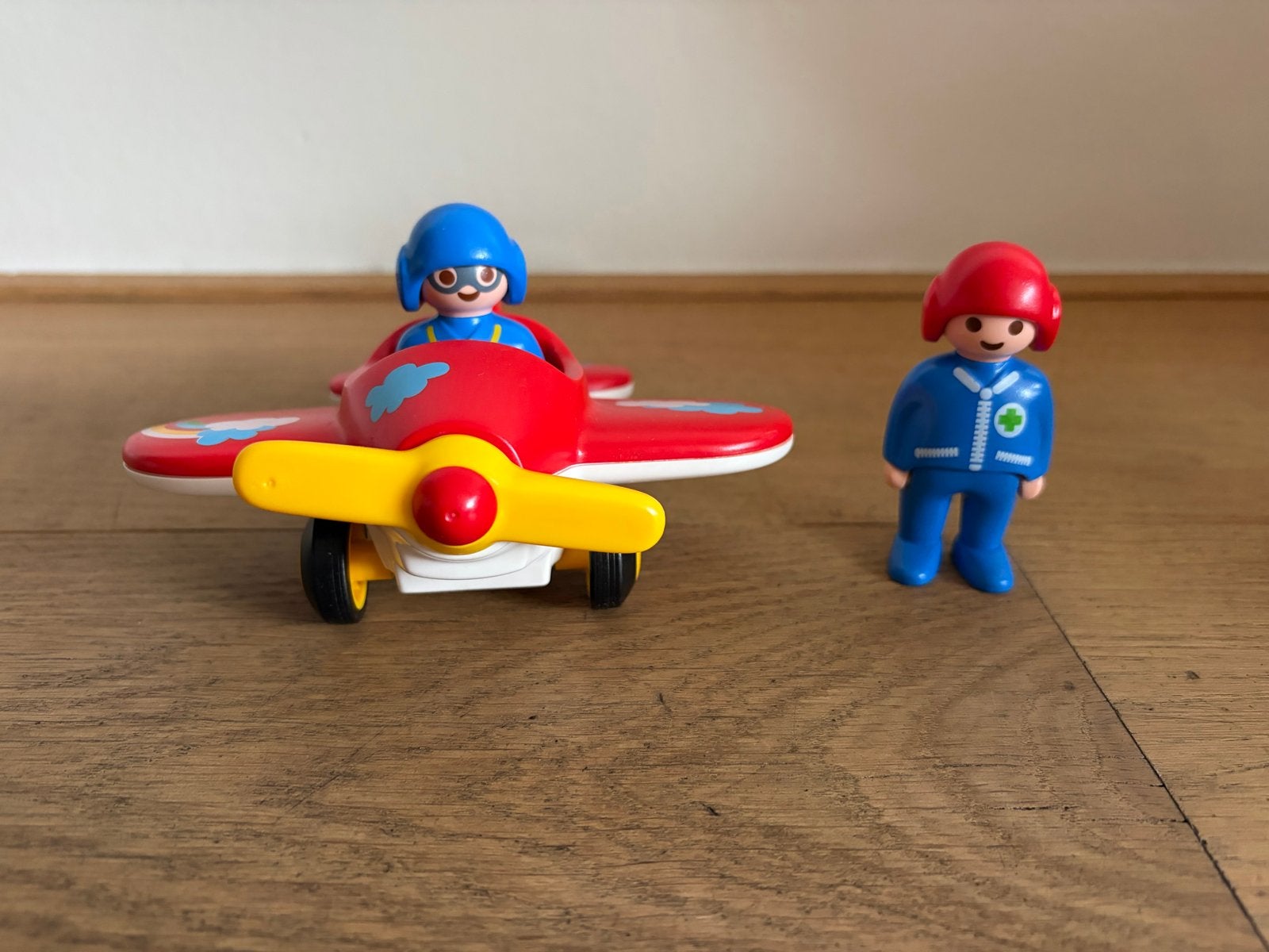 Playmobil vliegtuig met piloot en extra figuur, Ophalen of Verzenden, Zo goed als nieuw, Jongen of Meisje