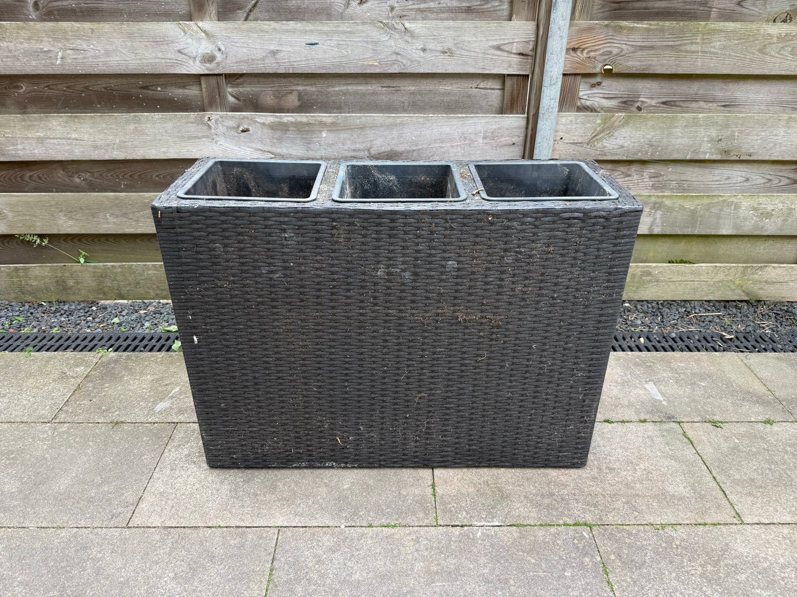 Grote kunststof plantenbak met 3 vakken, Tuin en Terras, Bloembakken en Plantenbakken, Gebruikt, Kunststof, Balkon, 60 cm of meer