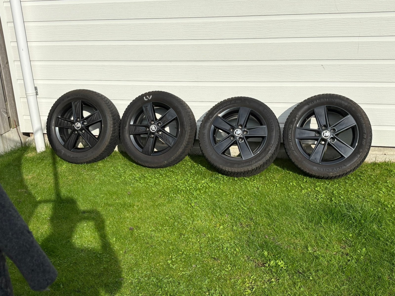 Skoda Octavia 16 inch velg met winterbanden (vredestein), Auto-onderdelen, 16 inch, Banden en Velgen, 205 mm, Winterbanden