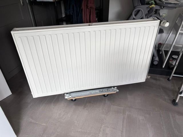 Radiator Radson, Ophalen, 30 tot 80 cm, Radiator, Zo goed als nieuw