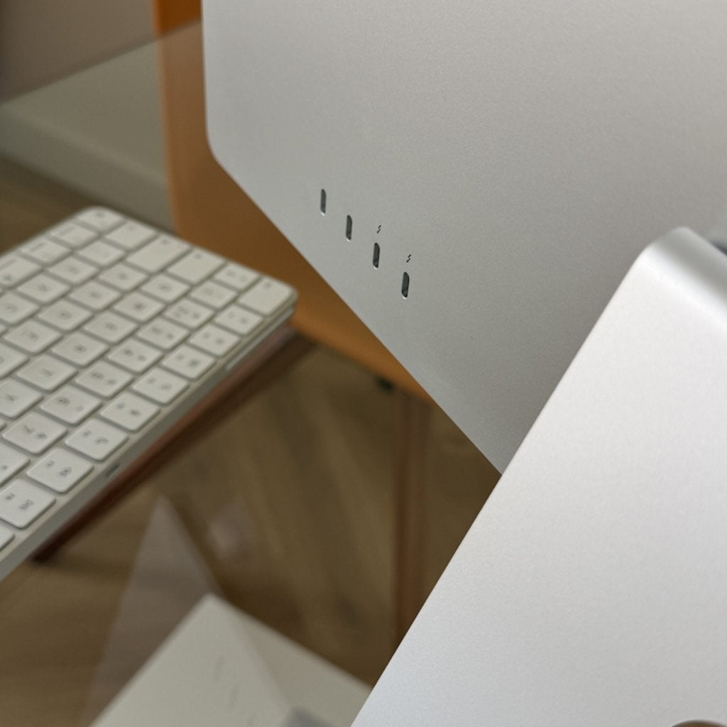Apple iMac 2021 M1 256GB/ Touch ID zilver + garantie, Apple, Zo goed als nieuw, Support@apple.com, Apple Park Way, Cupertino, California