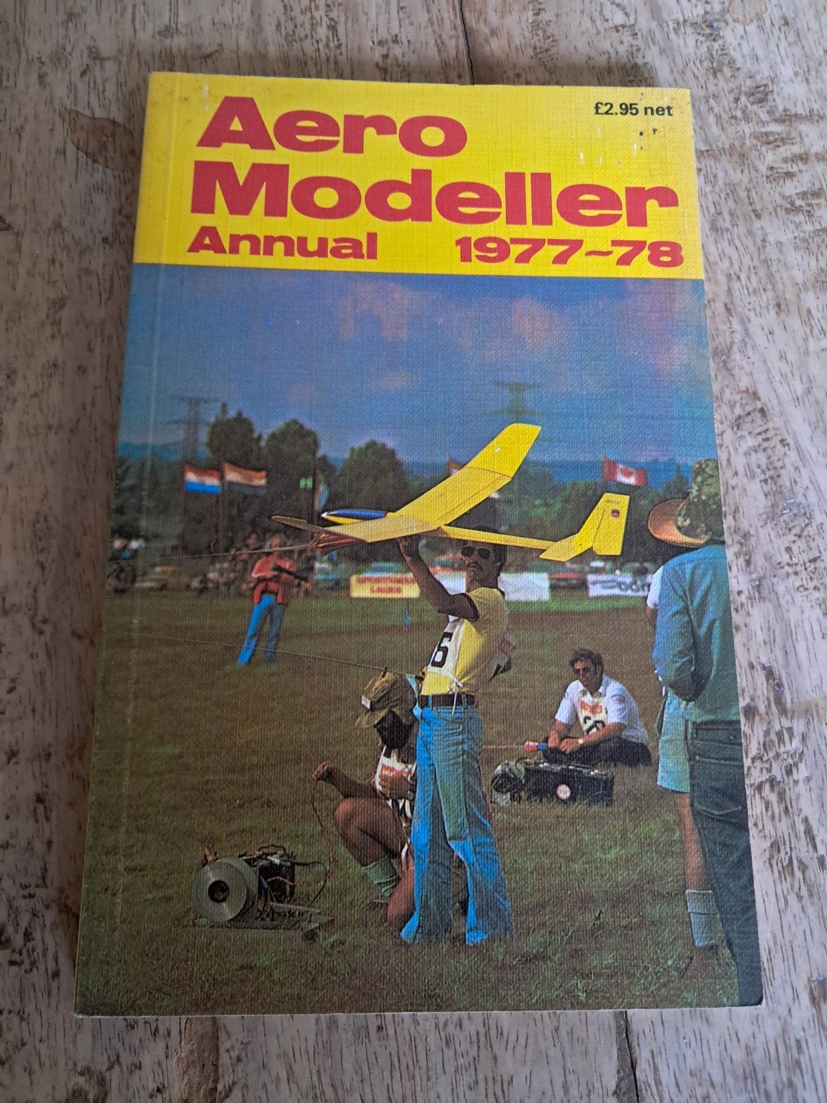 Aeromodeller Annual 1977-78 - Modelbouw Magazine, Ophalen of Verzenden, Gelezen, Overige typen