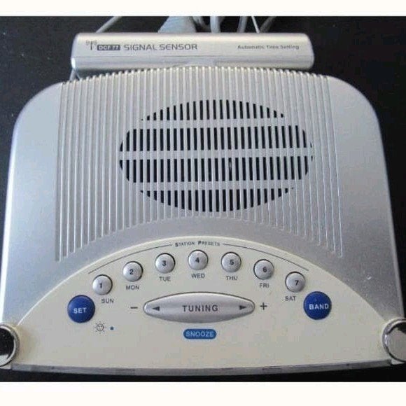Sangean RCR-22 FM/AM Wekker Radio met DCF77 Signaal Sensor, Ophalen of Verzenden, Gebruikt, Radio