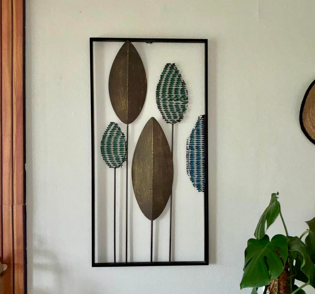Kave Home Wandpaneel 'Leaves' 104 x 54cm, Metaal, Meerkleurig, Ophalen of Verzenden, Zo goed als nieuw