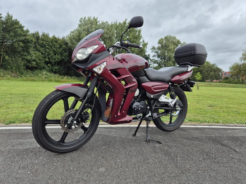 Brommer junak 49cc sport 2012, Ophalen of Verzenden, Zo goed als nieuw