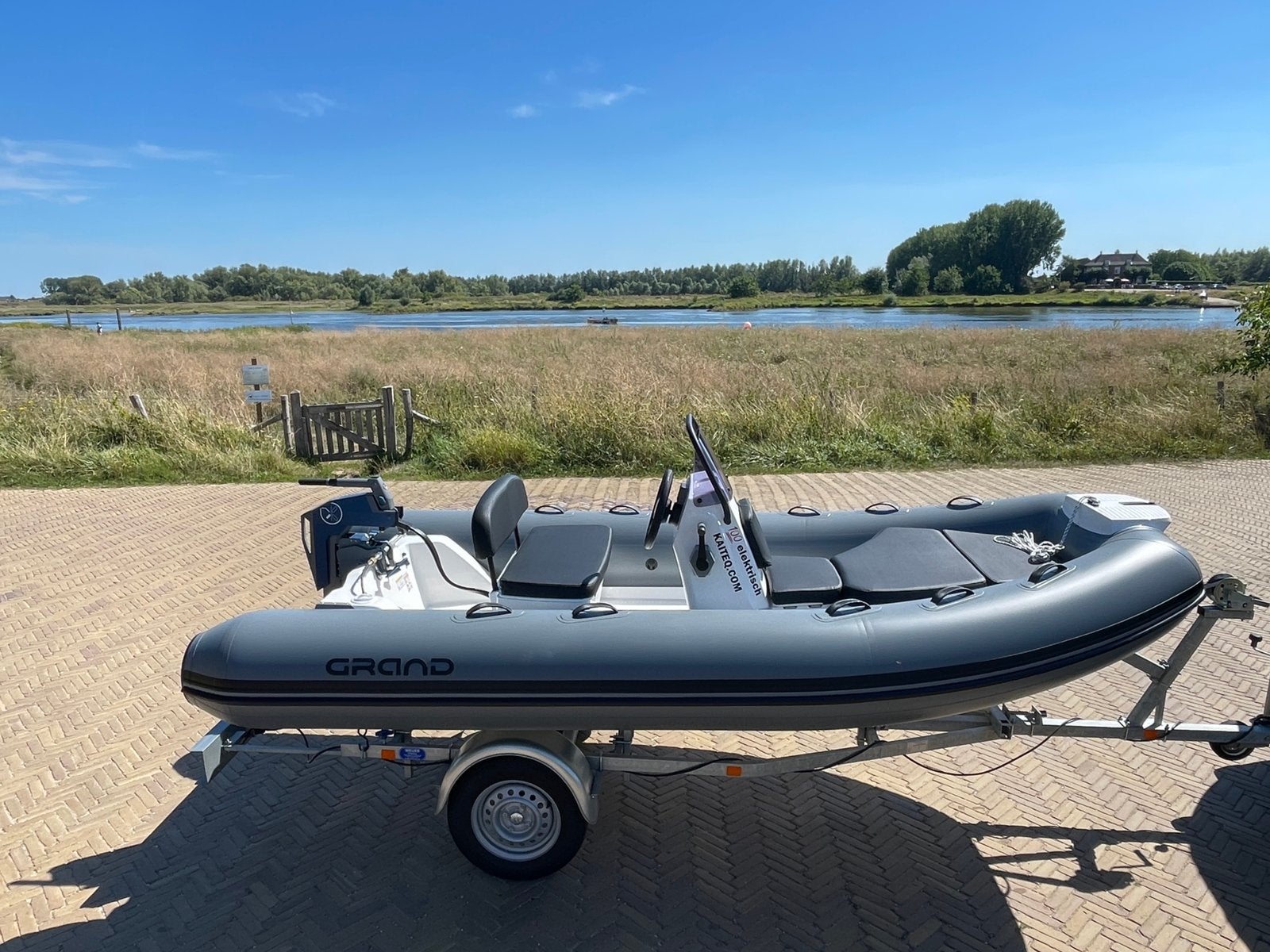Grand 420SL rib met weijer kanteltrailer NIEUW, Ophalen, Stuurconsole, Elektrisch, Zo goed als nieuw