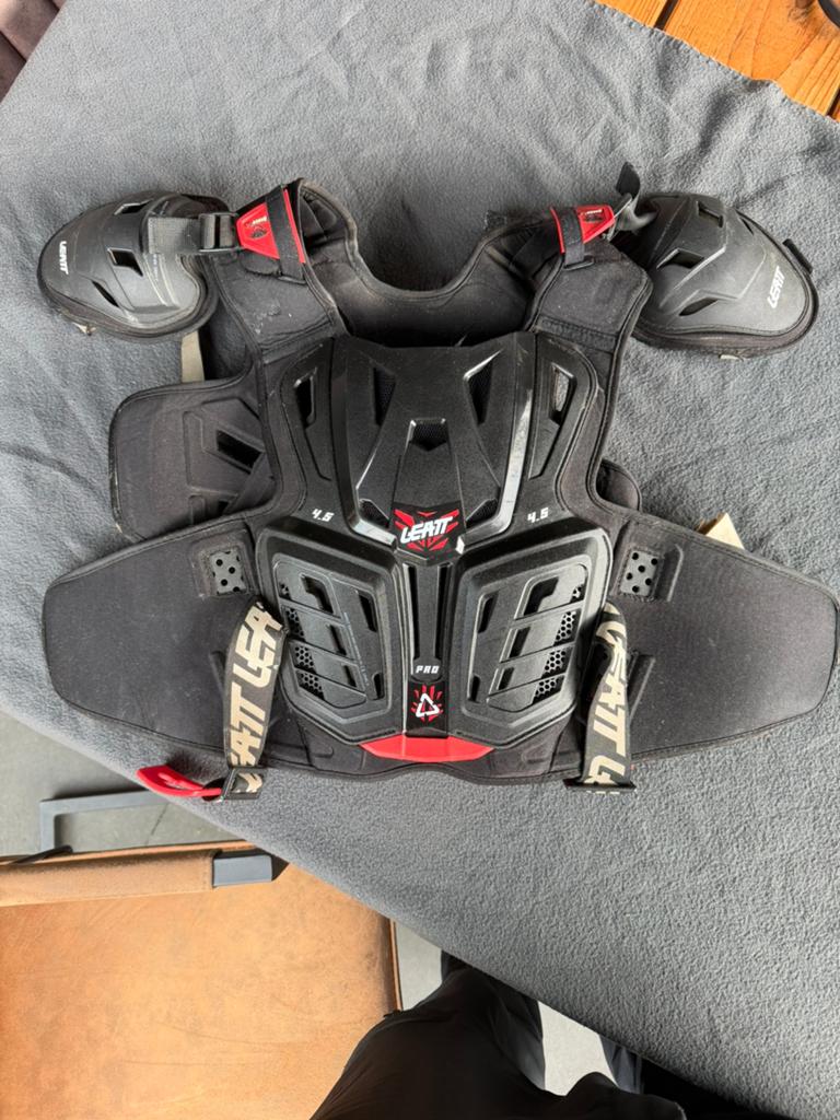 Leatt pro 4.5 bodyprotector, Ophalen of Verzenden, Tweedehands, Kinderen, Motorcrosskleding
