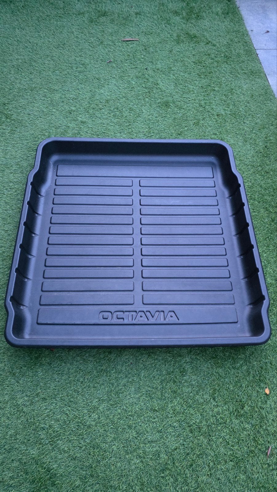 Kunststof kofferbak  Skoda Octavia, Auto diversen, Ophalen, Zo goed als nieuw