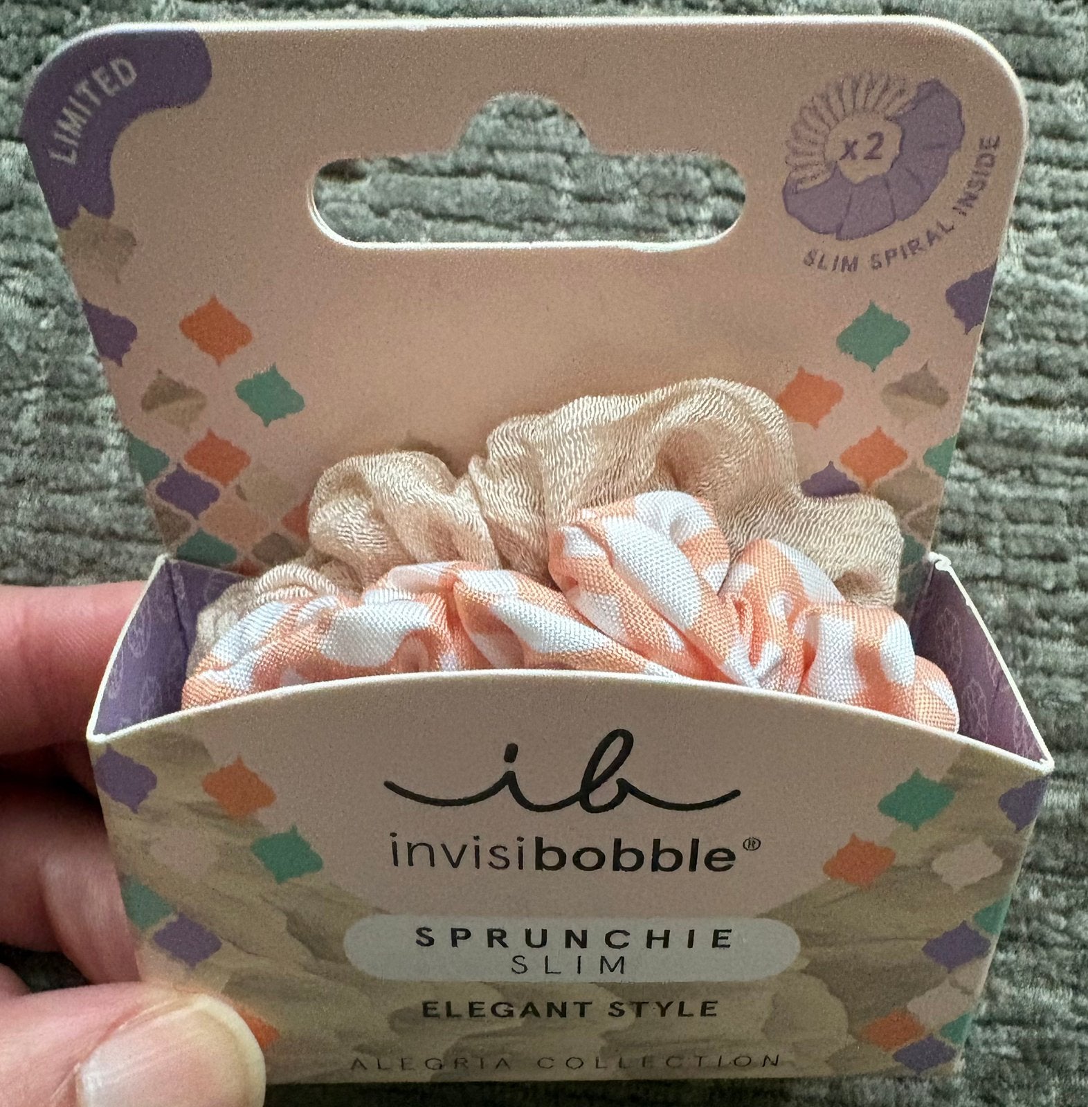 2 scrunchies, creme & licht oranje, van Invisiboble, Ophalen of Verzenden, Nieuw, Haarspeld