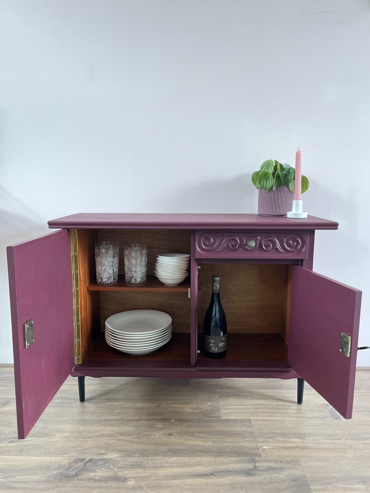 Thee, drank of halkastje in mooie trendy kleur., Ophalen, Eikenhout, Met lade(s), 50 tot 100 cm