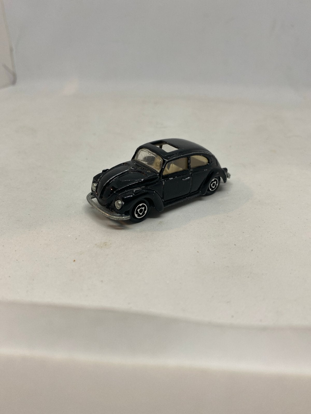 Vintage Majorette Volkswagen Kever No 203 schaal 1/60, Werkstraße 1, 90765 Fürth, Germany, Gebruikt, Ophalen of Verzenden, Service@simba-dickie.com