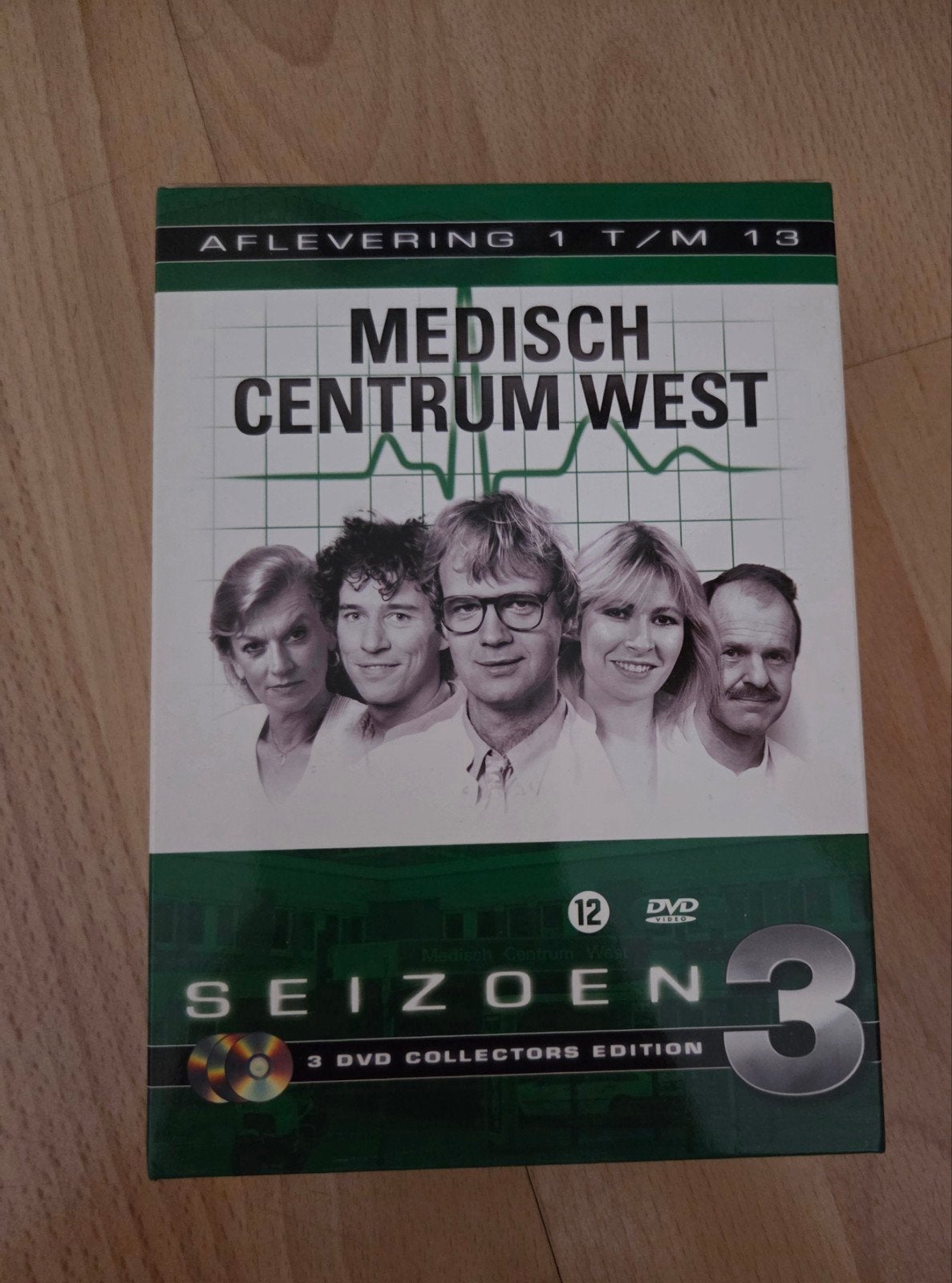 Medisch Centrum West - Seizoen 3 (nieuw), Vanaf 12 jaar, Ophalen of Verzenden, Zo goed als nieuw