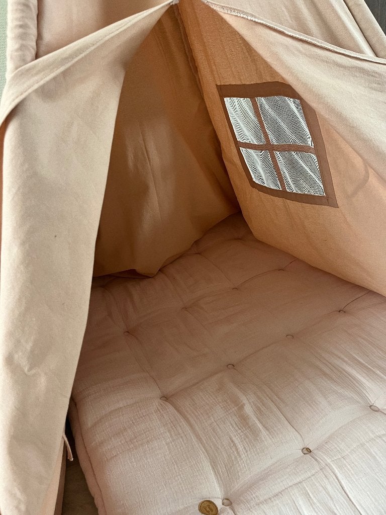 petit amelie tipi tent, Ophalen, Gebruikt
