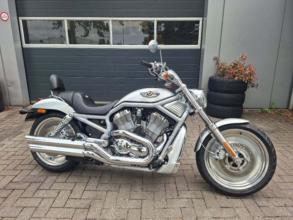 Harley-Davidson V-Rod 100th Special, Sportuitlaat, Occasion, 1130 cc, Particulier