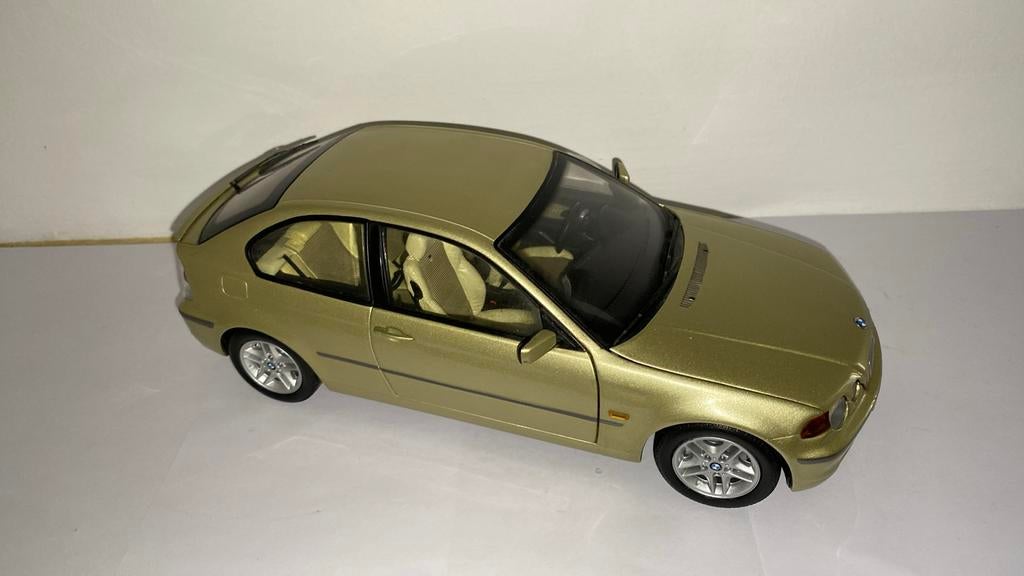 KYOSHO BMW 325ti compact P/Green 1:18, Ophalen of Verzenden, Zo goed als nieuw, Auto, Kyosho