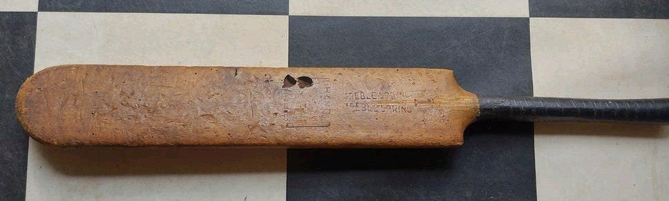 Antiek kinder cricket bat, Ophalen, Buitenlandse clubs