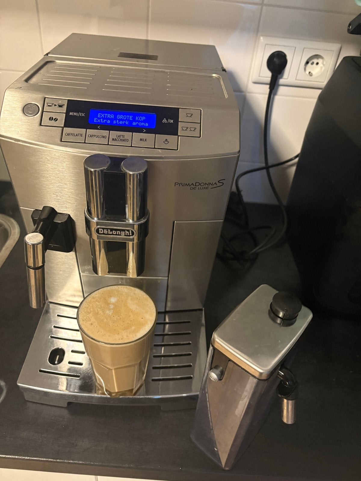 De'Longhi PrimaDonna S De Luxe volautomatische espressomachi