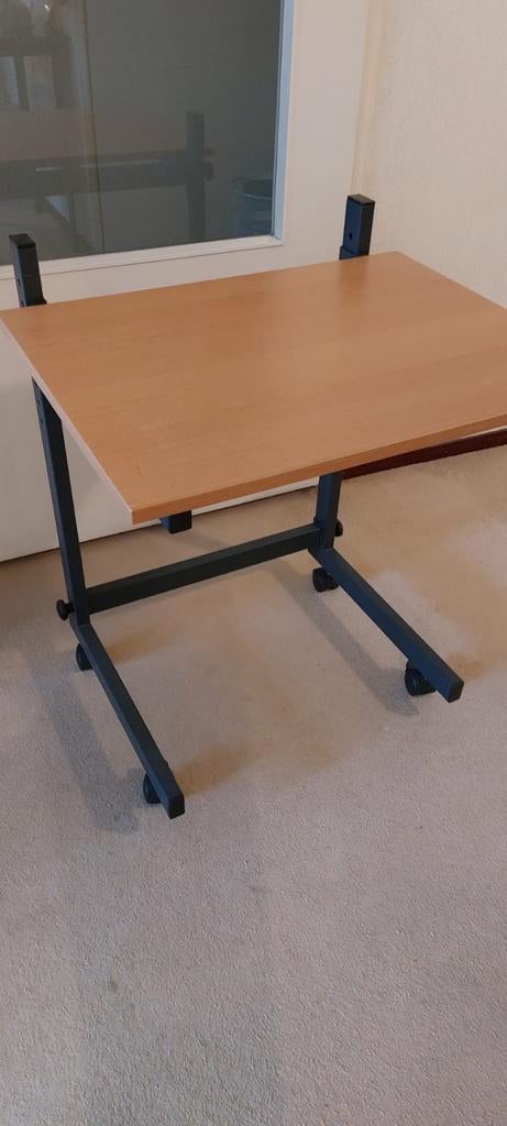Mooi verstelbaar tafeltje, Ophalen of Verzenden