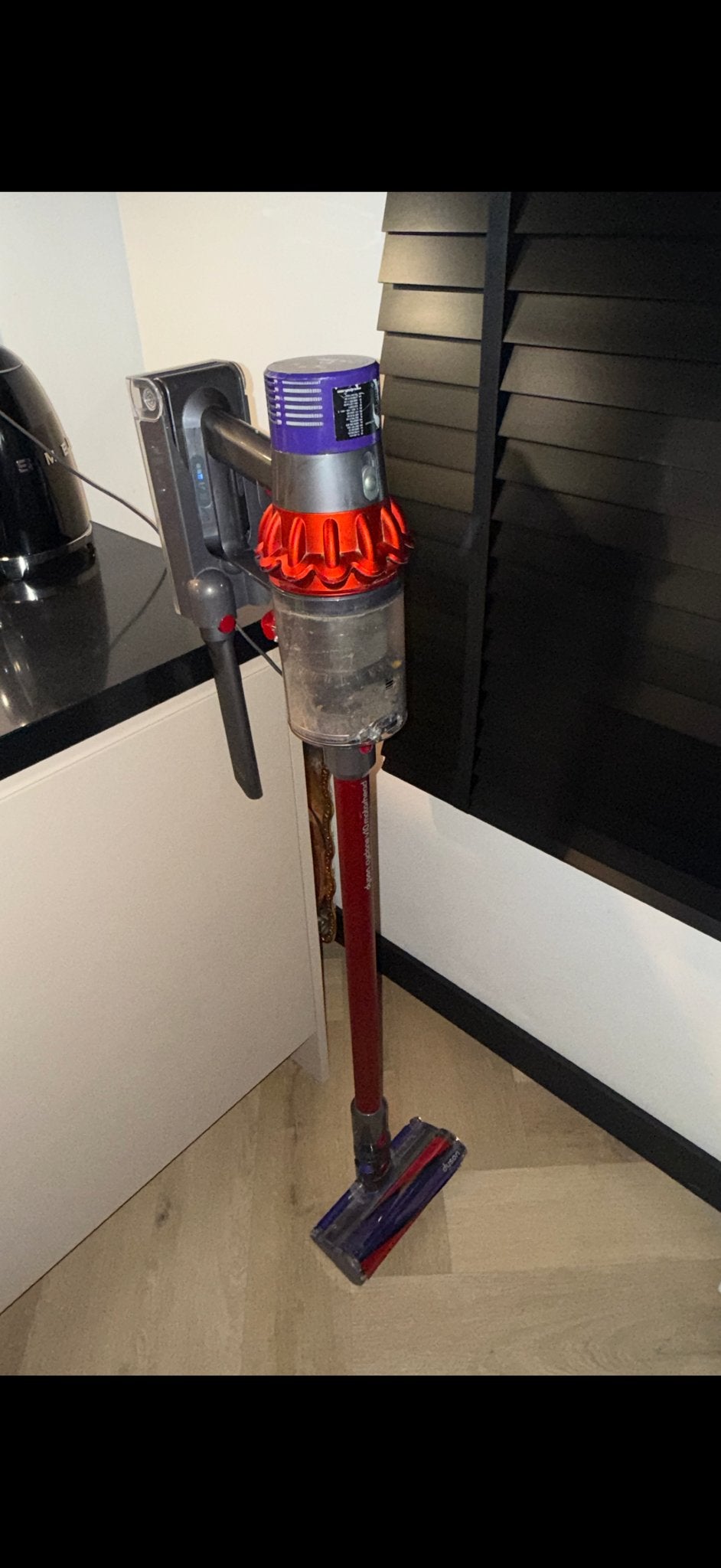 Dyson V10 Steelstofzuiger - Krachtig en Draadloos, Gebruikt, Draadloos, Ophalen of Verzenden, Dyson