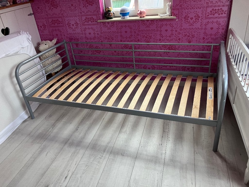 ikea bed 90x200cm, Huis en Inrichting, Slaapkamer | Bedden, Ophalen, Gebruikt, 90 cm, Eenpersoons